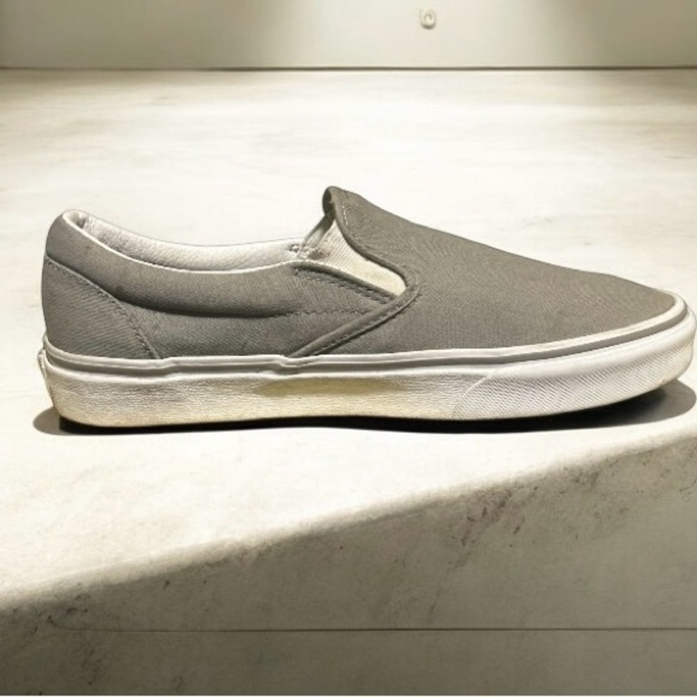 Vans Slip Ons Gray Mens Size 7.5 Women’s 9. Gently Used Condition